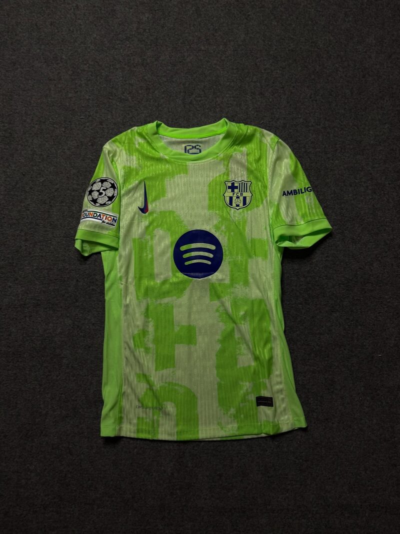 Barcelona 24/25 third kit