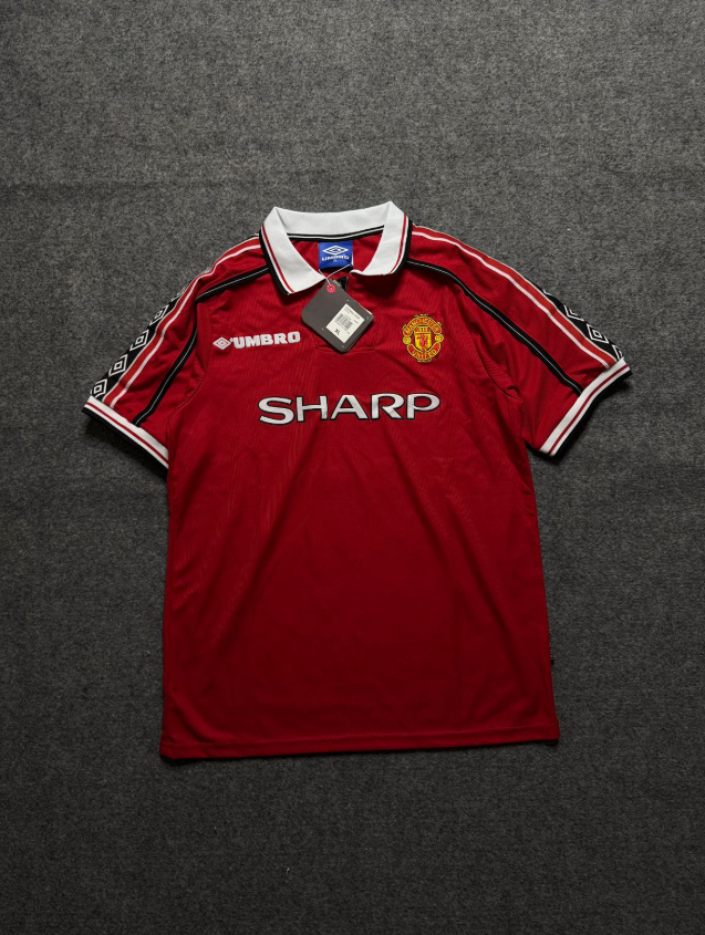 Manchester United 98/99 Home