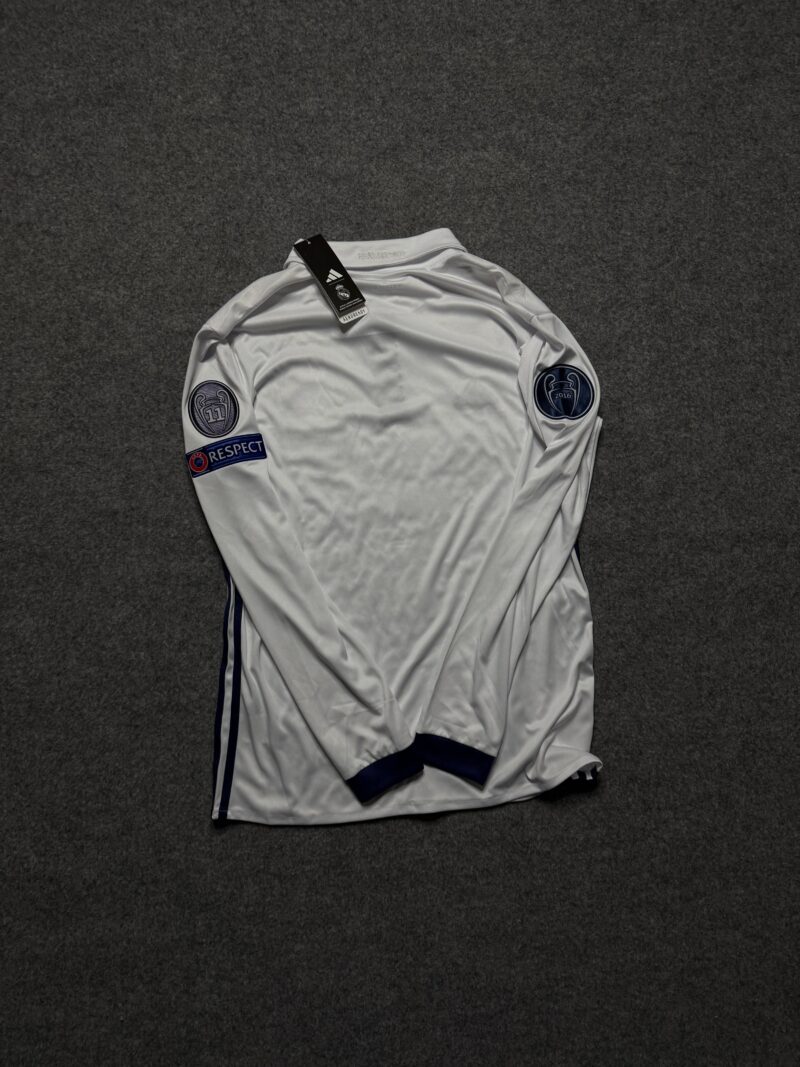 Real Madrid 16/17 Home Jersey